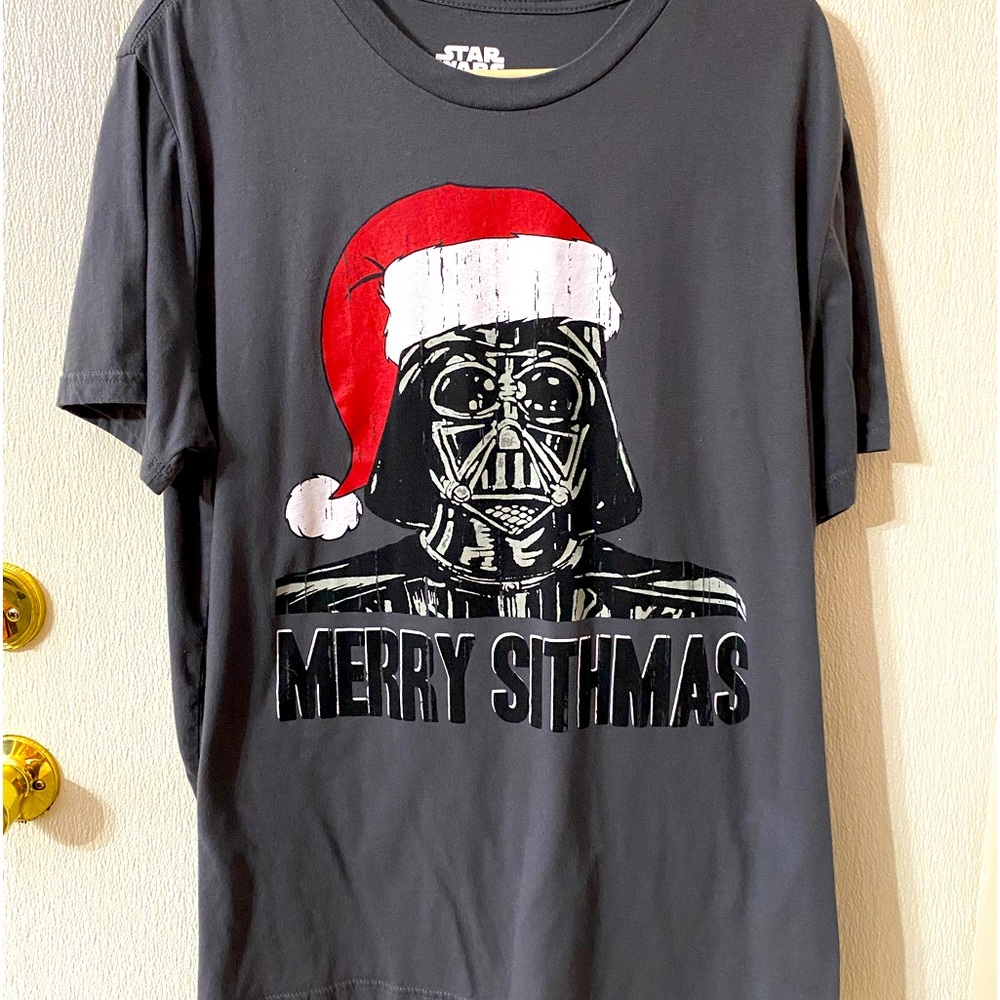 Star Wars “Merry Sithmas” short-sleeve tee